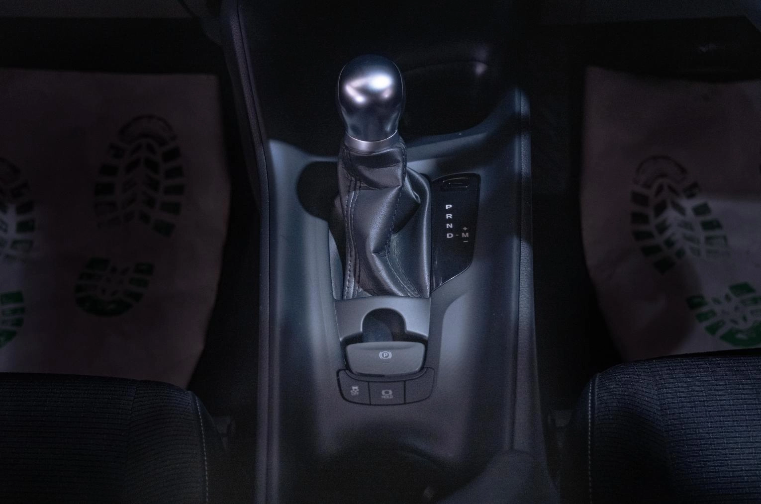 Toyota C-HR 11 из 23