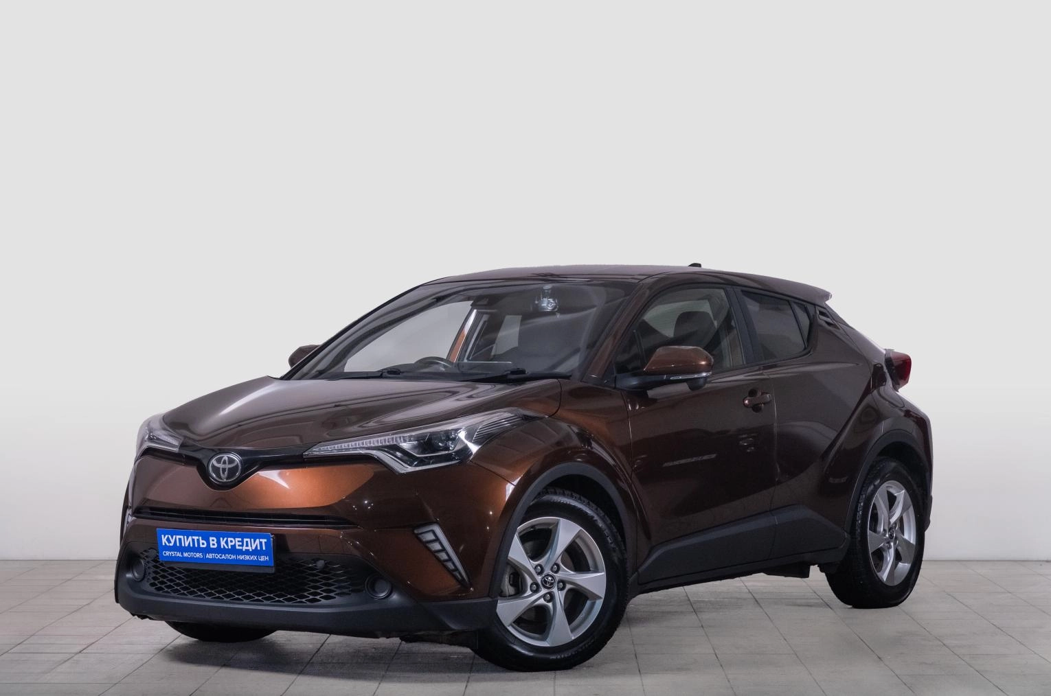 Toyota C-HR 2 из 23