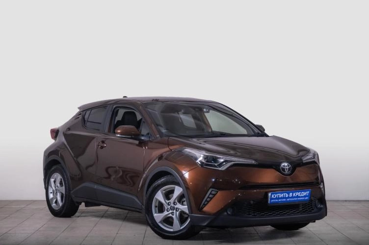 Toyota C-HR 1 из 6