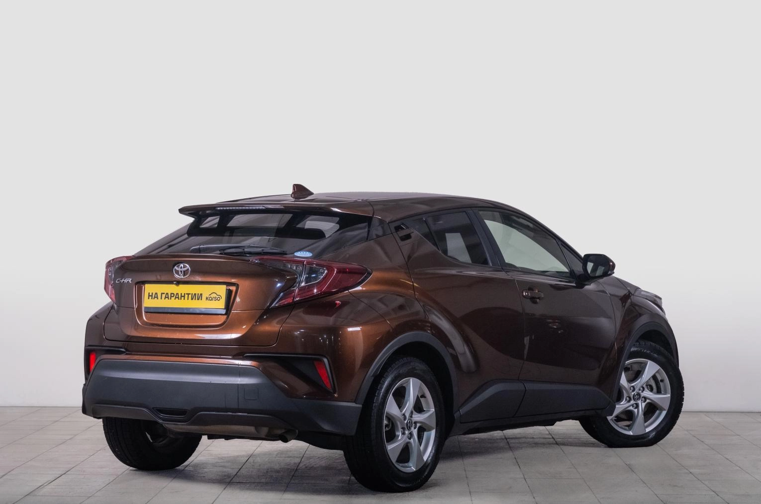 Toyota C-HR 6 из 23