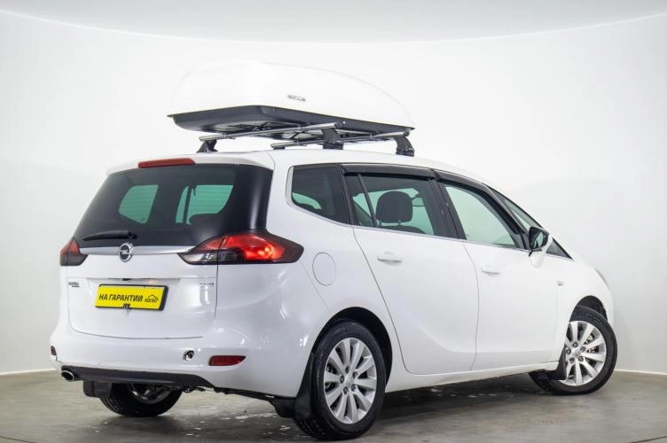 Opel Zafira 4 из 5
