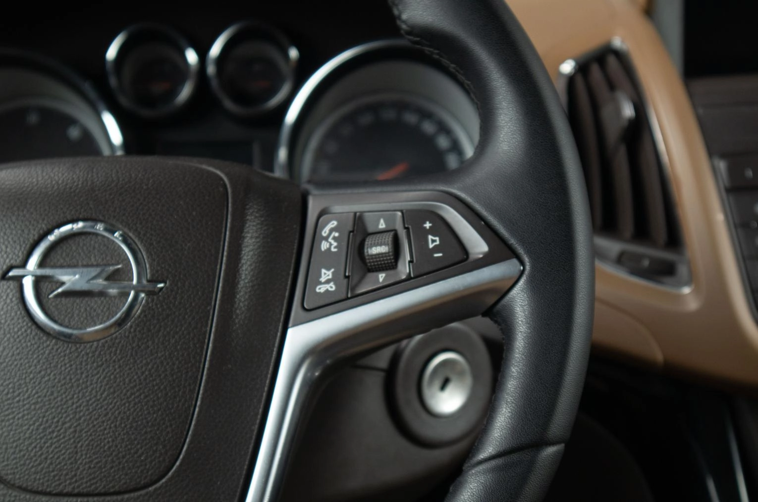 Opel Zafira 10 из 19