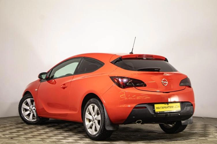 Opel Astra GTC 6 из 6