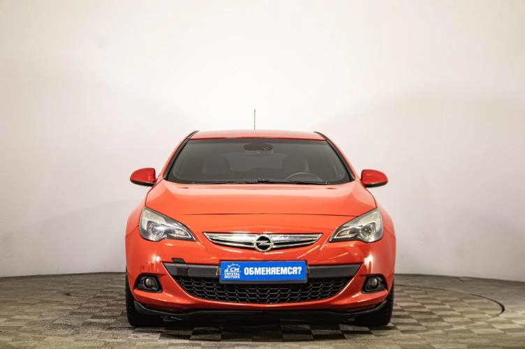 Opel Astra GTC 2 из 5