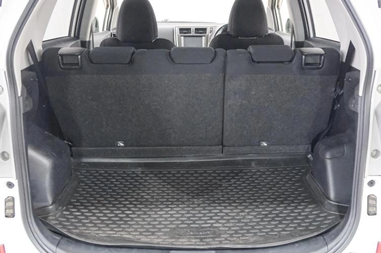 Toyota Ractis 22 из 22