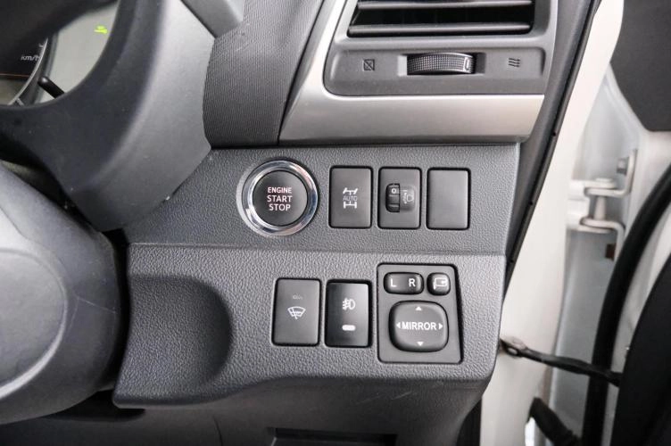 Toyota Ractis 18 из 22