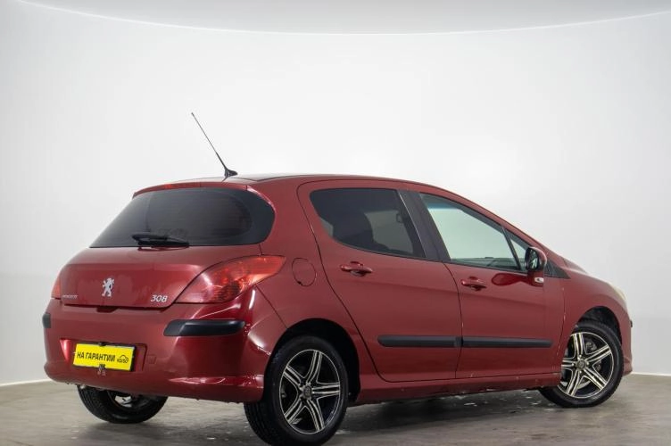 Peugeot 308 4 из 5