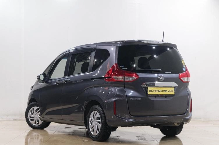 Honda Freed 4 из 5