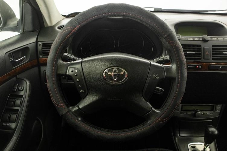 Toyota Avensis 14 из 23