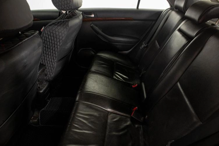 Toyota Avensis 8 из 23