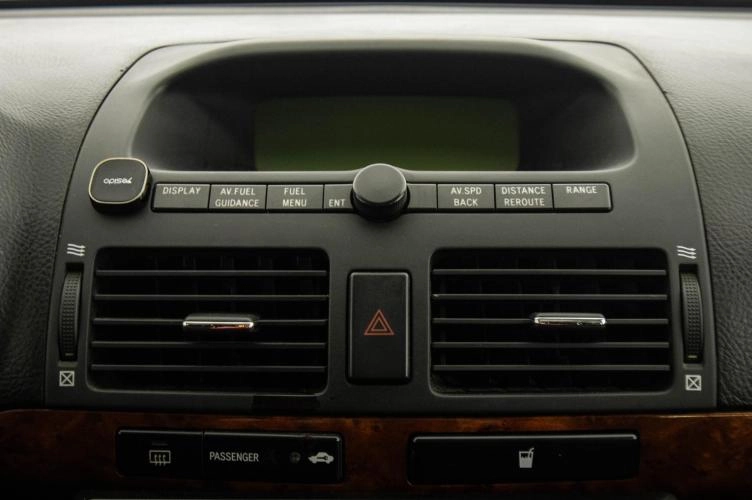 Toyota Avensis 17 из 23