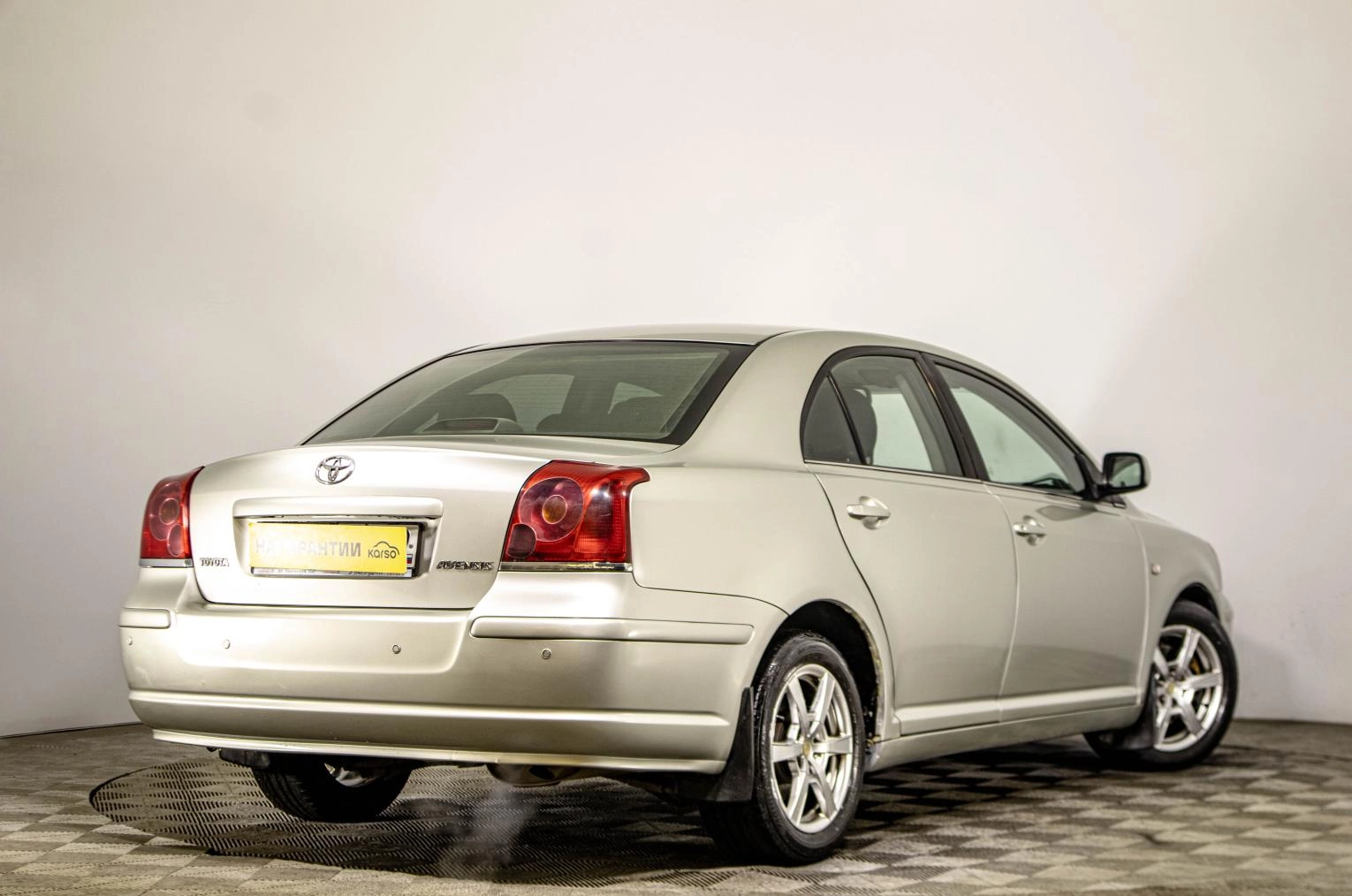 Toyota Avensis 4 из 23