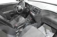 KIA Rio 8 из 20