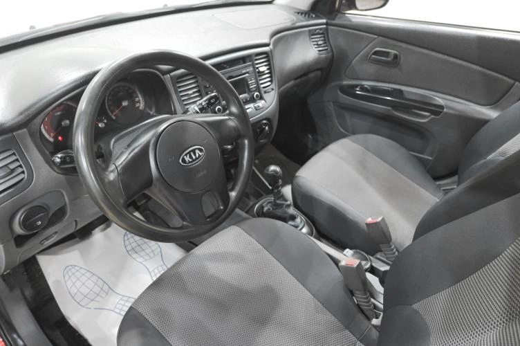 KIA Rio 7 из 20