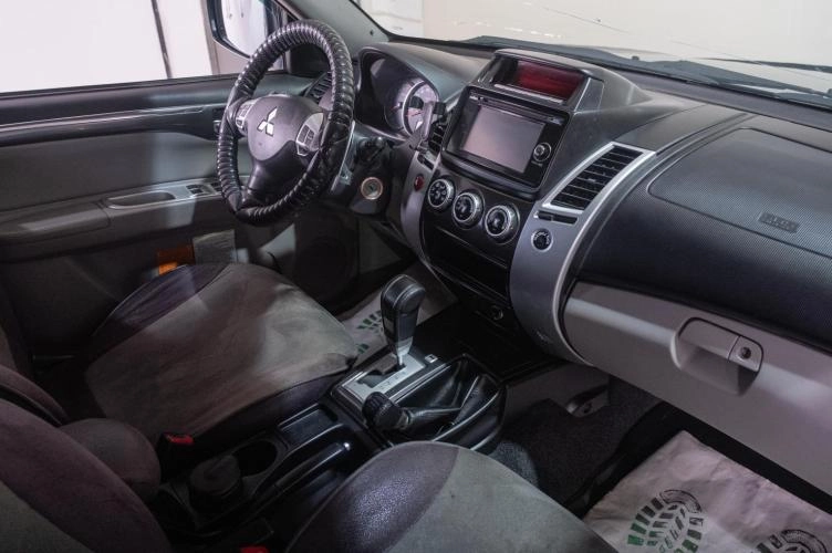 Mitsubishi Pajero Sport 17 из 22