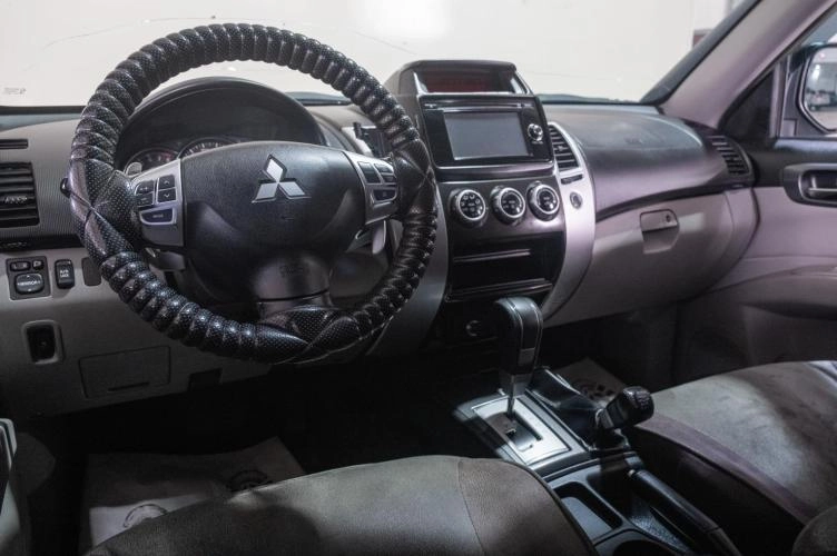 Mitsubishi Pajero Sport 8 из 22