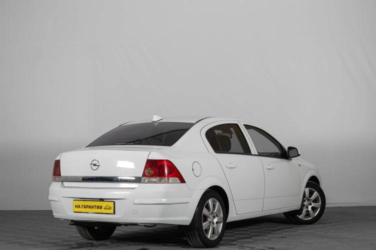 Opel Astra 4 из 6