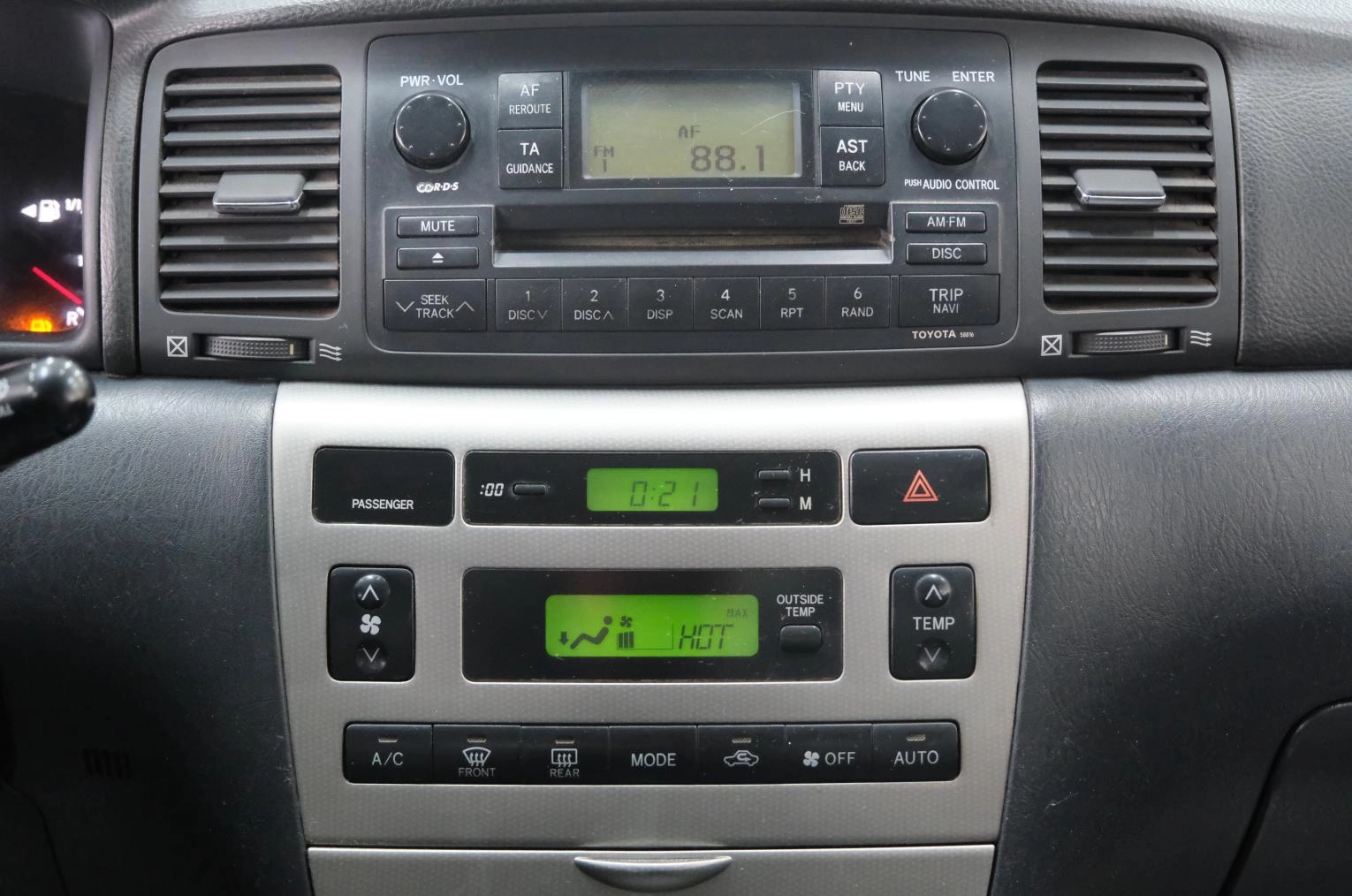 Toyota Corolla 14 из 21