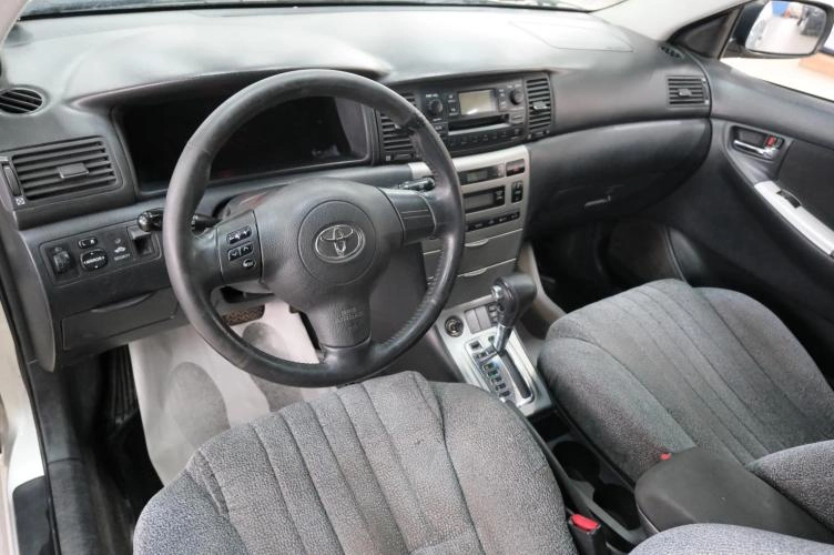 Toyota Corolla 10 из 21