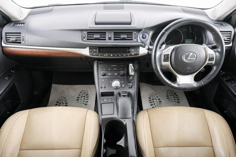 Lexus CT 10 из 24