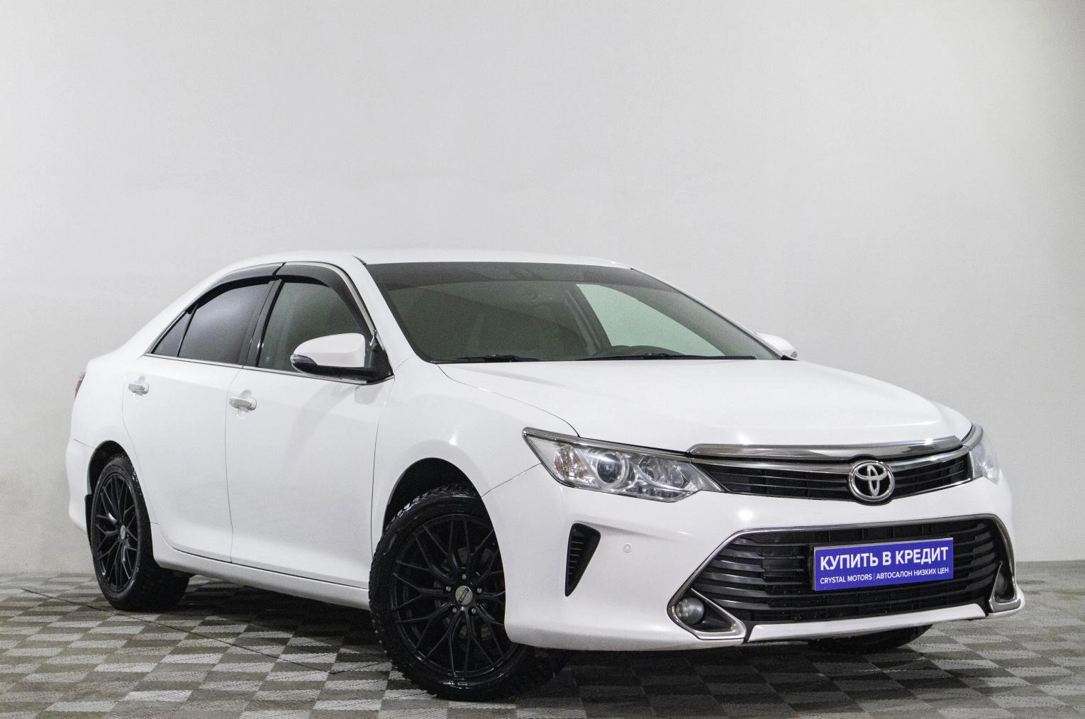 Toyota Camry 1 из 20