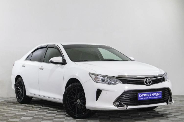 Toyota Camry 1 из 5