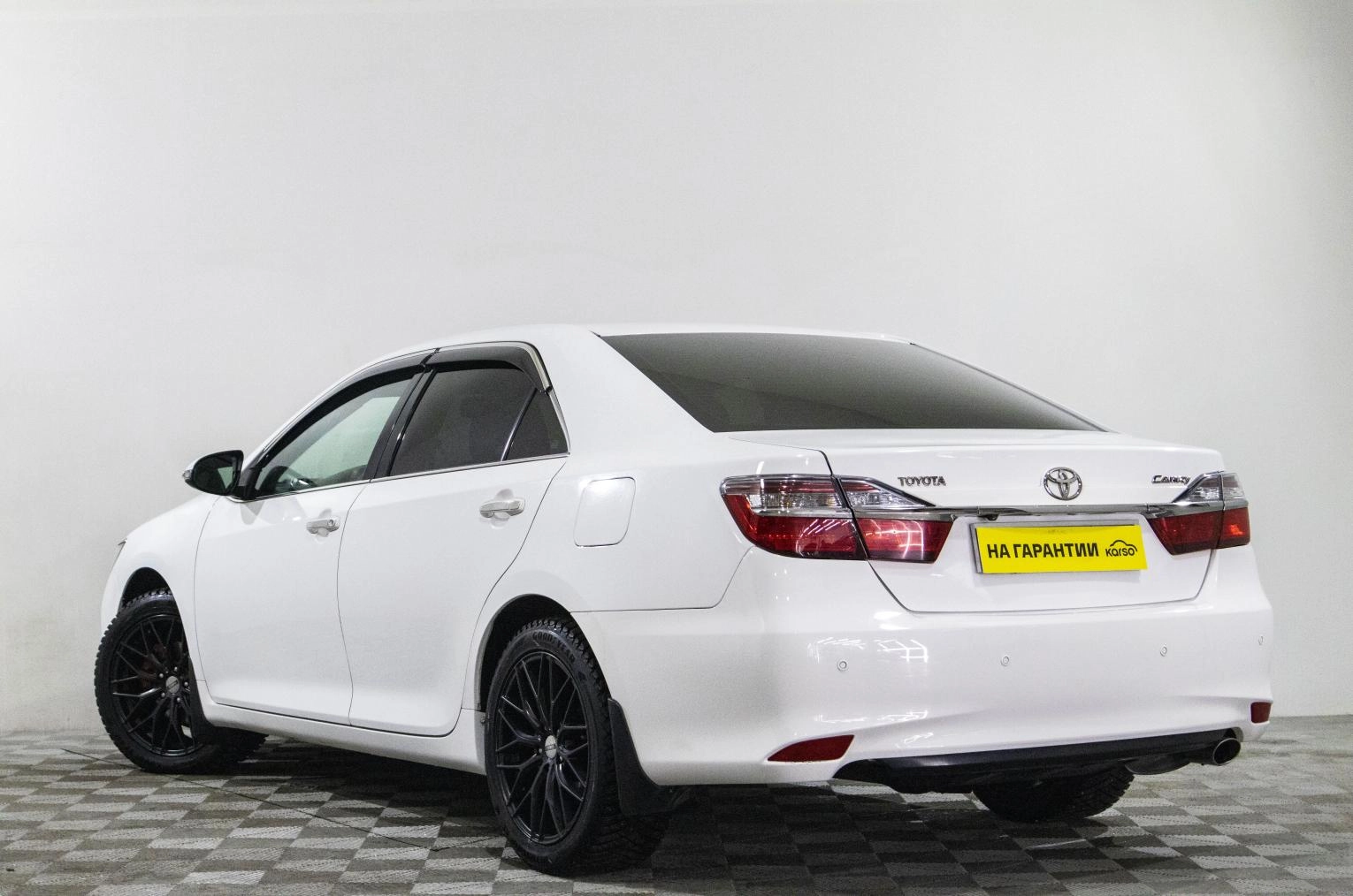 Toyota Camry 6 из 20