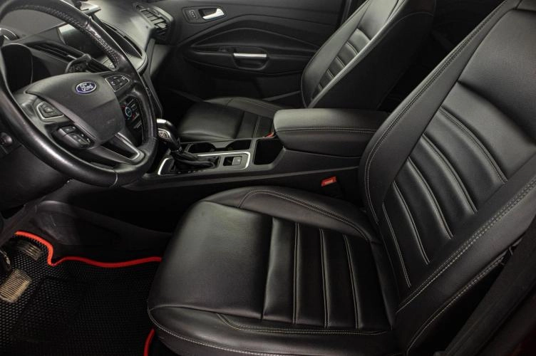 Ford Escape 8 из 24