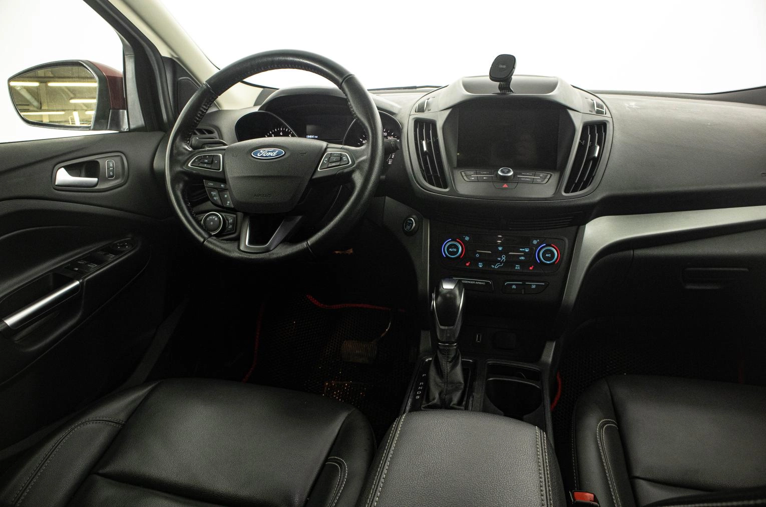 Ford Escape 12 из 24