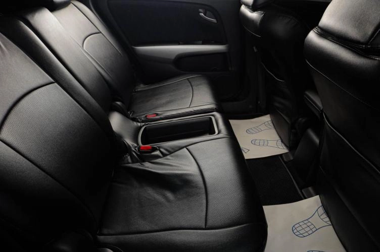 Honda Stream 8 из 17