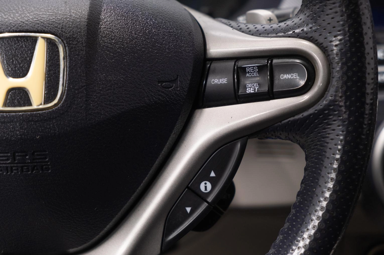 Honda Insight 12 из 20