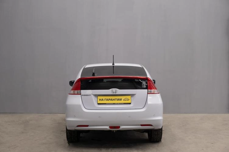 Honda Insight 5 из 6