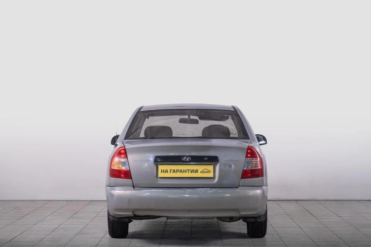 Hyundai Accent 4 из 6