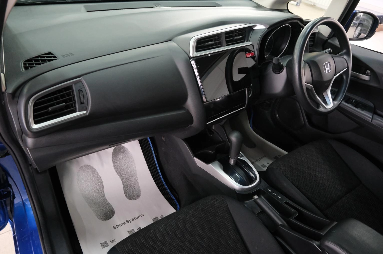 Honda Fit 18 из 22