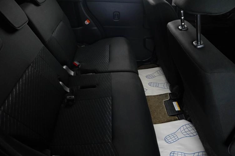 Toyota Roomy 8 из 18