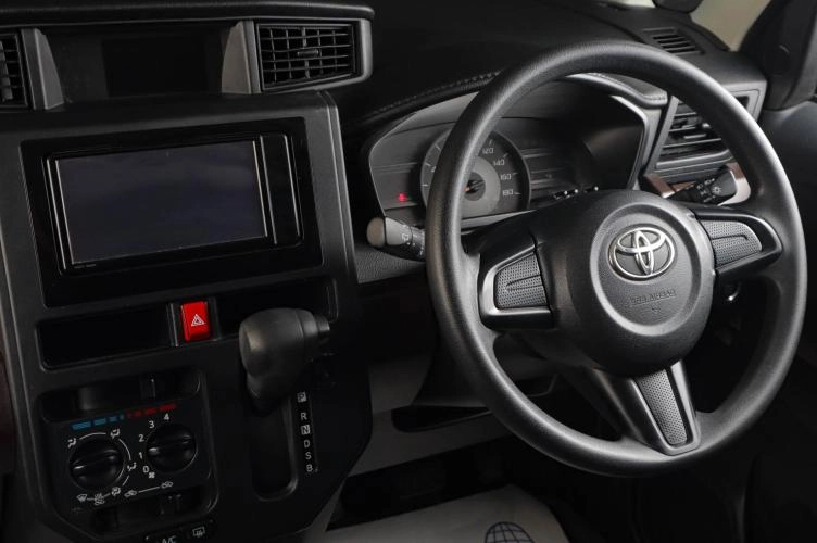 Toyota Roomy 11 из 18