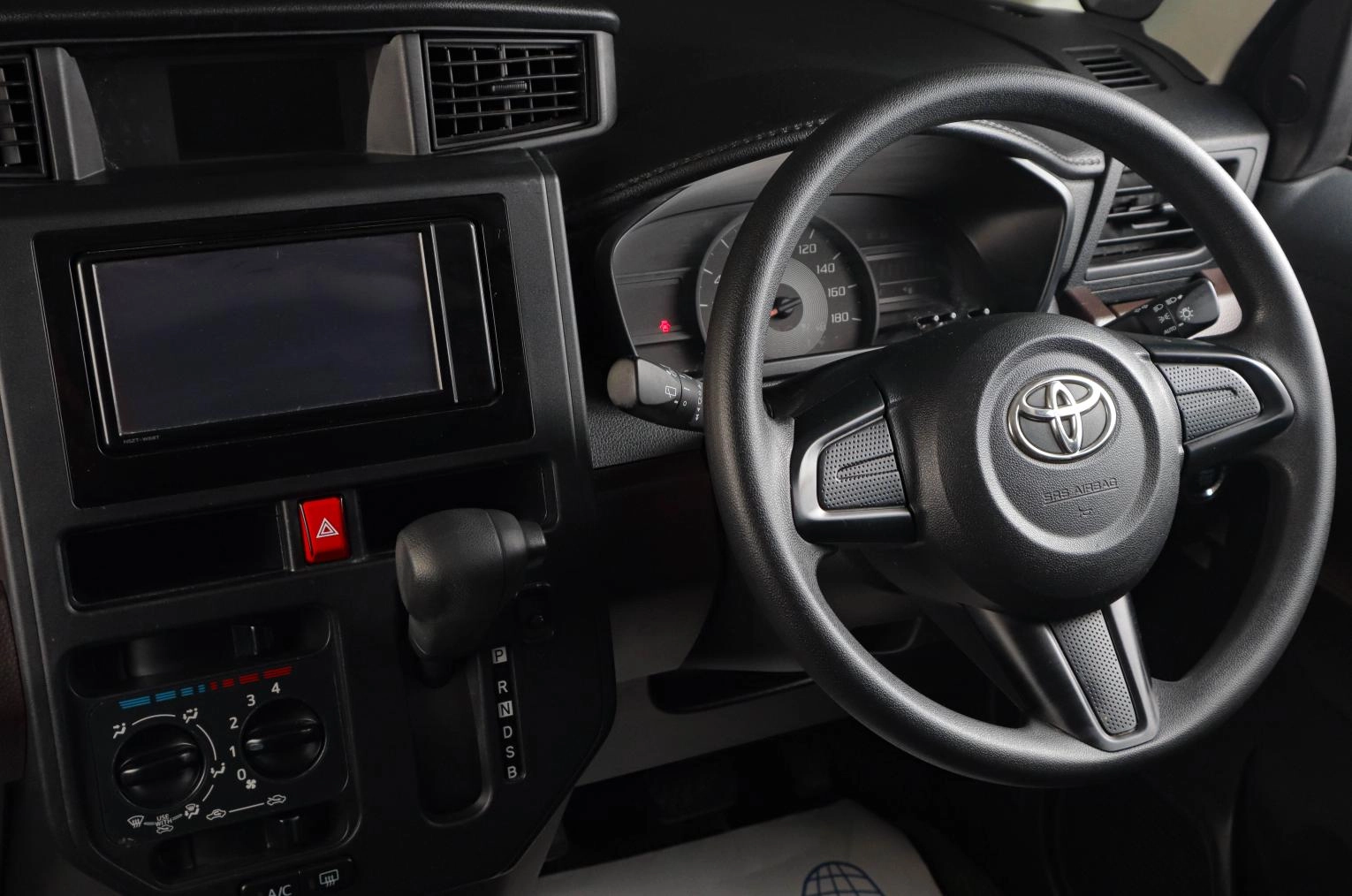 Toyota Roomy 11 из 18