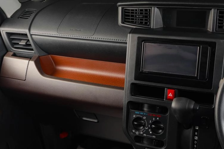 Toyota Roomy 13 из 18