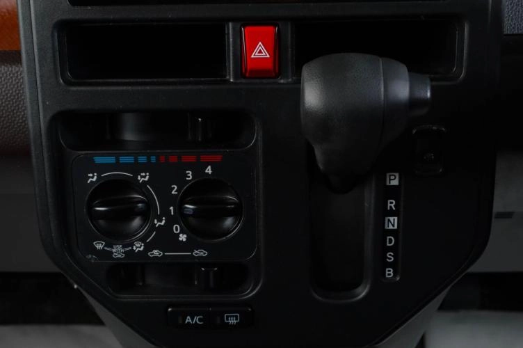 Toyota Roomy 16 из 18