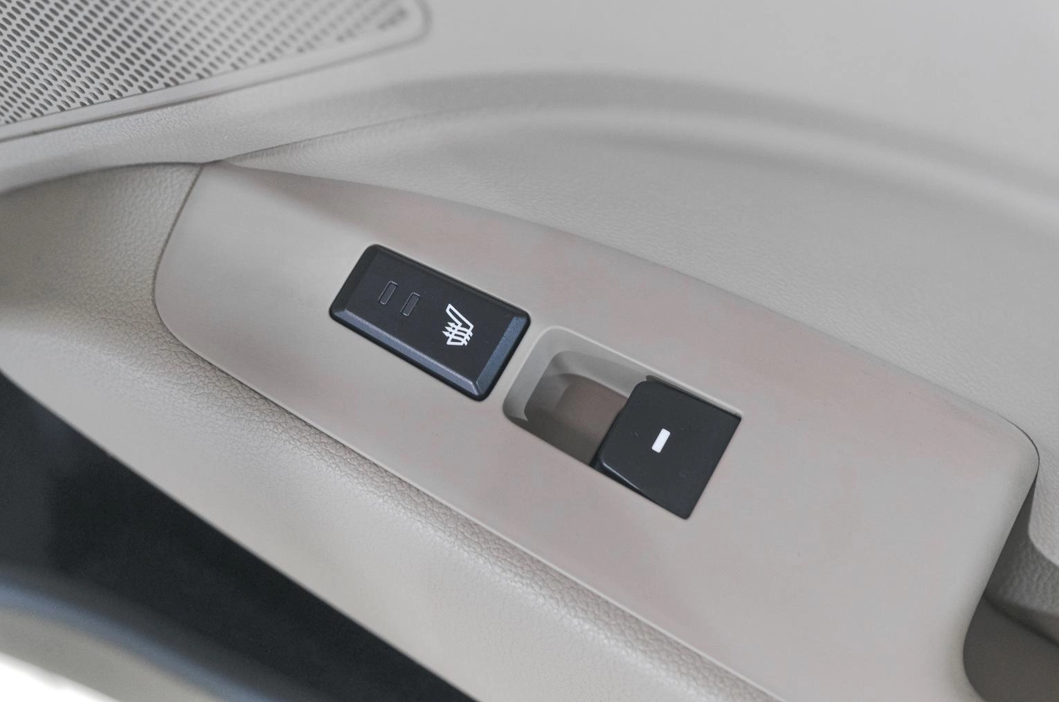 Hyundai Elantra 21 из 24