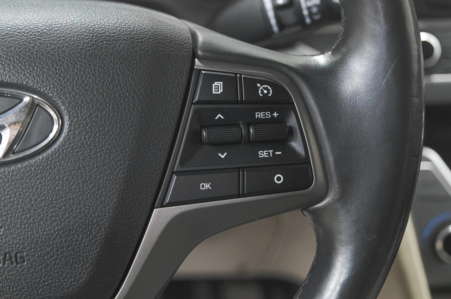 Hyundai Elantra 14 из 24