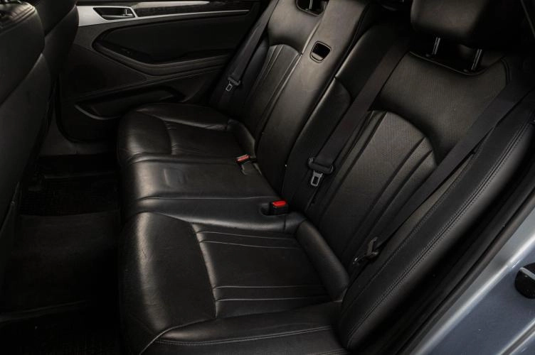 Hyundai Genesis 25 из 25