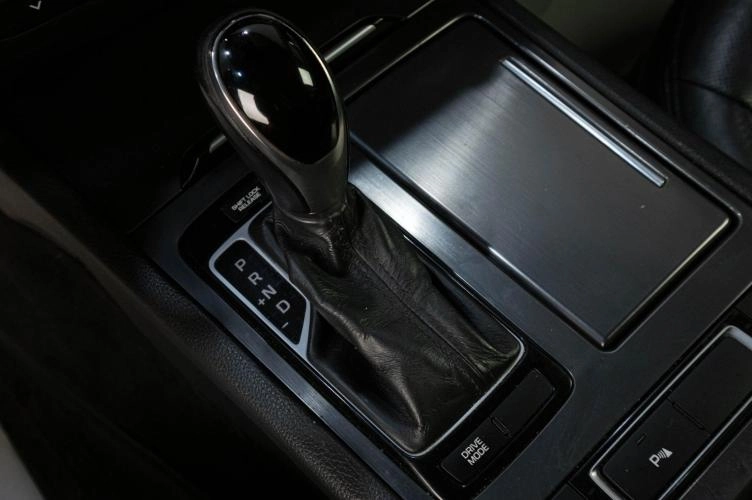 Hyundai Genesis 20 из 25