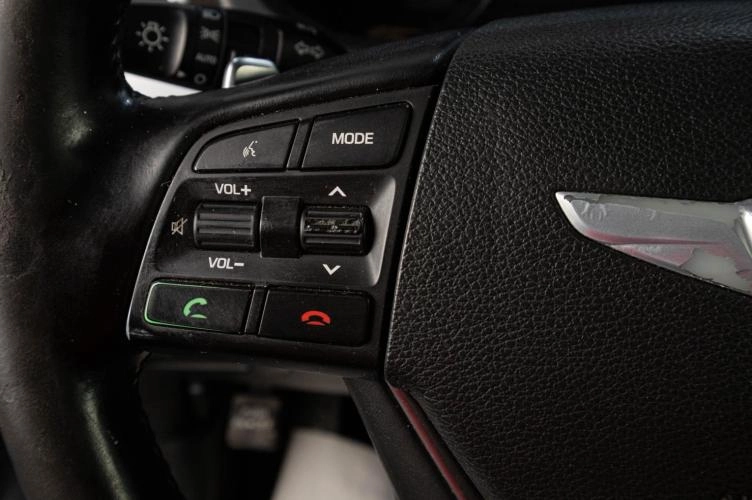 Hyundai Genesis 11 из 25