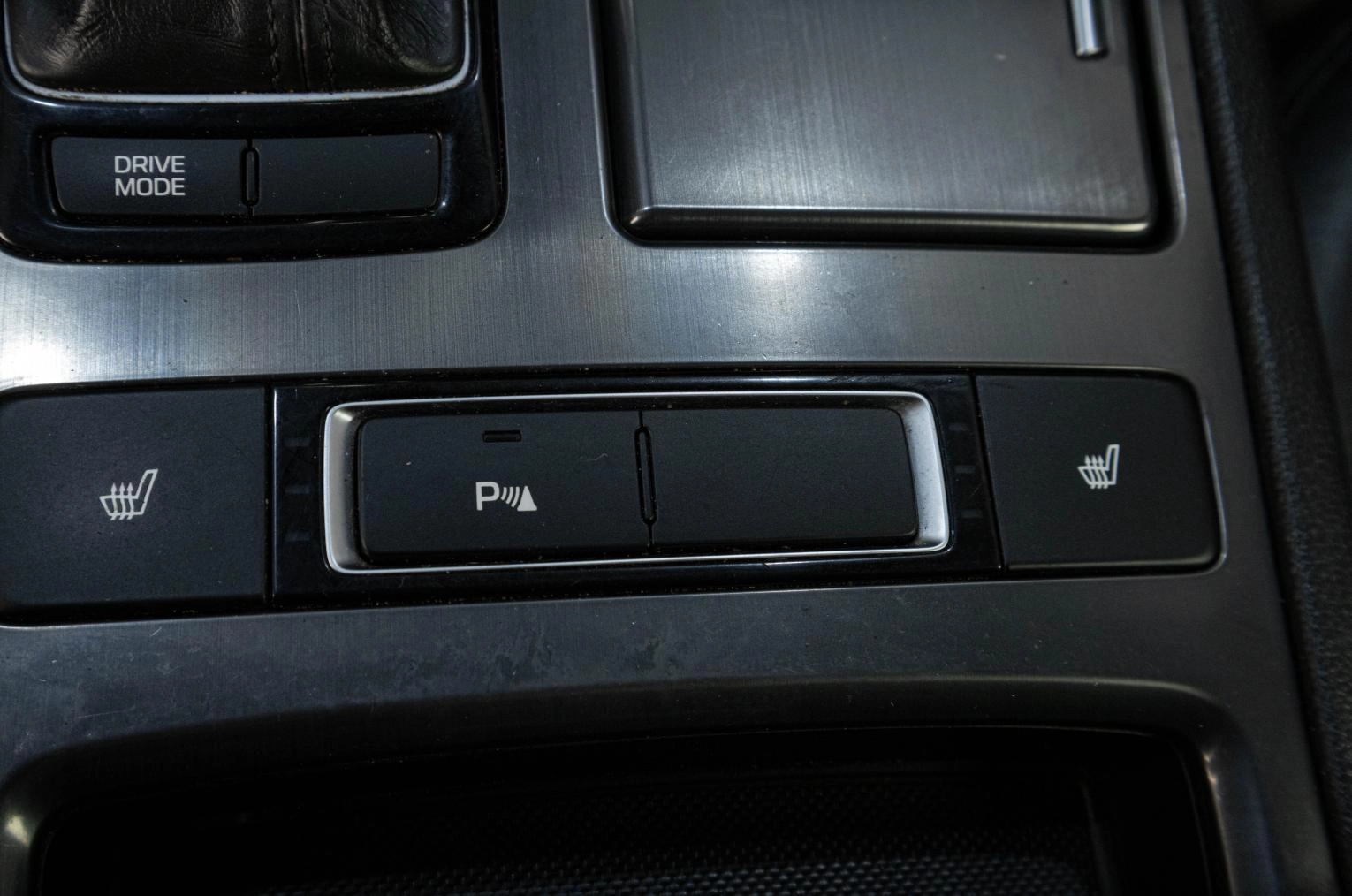 Hyundai Genesis 22 из 25