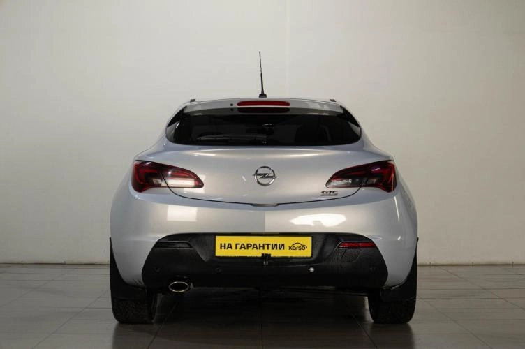 Opel Astra GTC 5 из 5