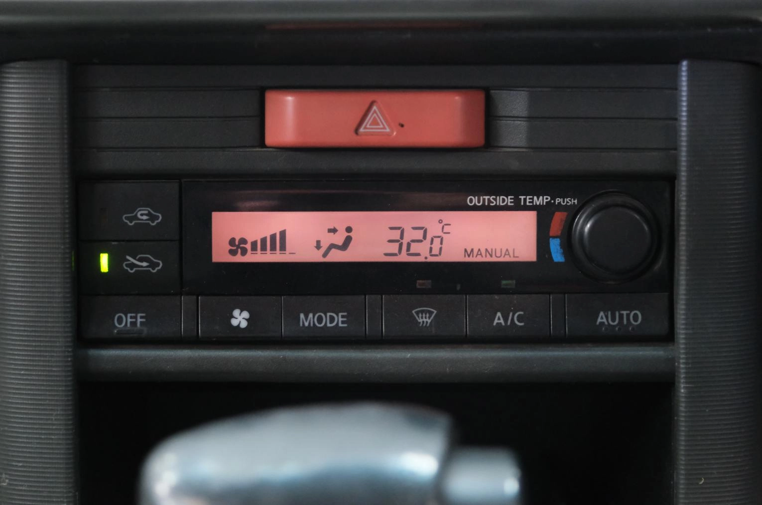 Nissan X-Trail 14 из 21