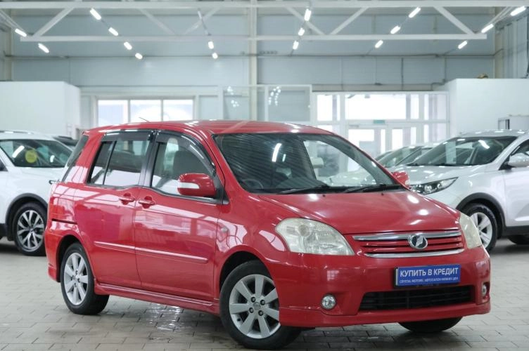 Toyota Raum 1 из 5