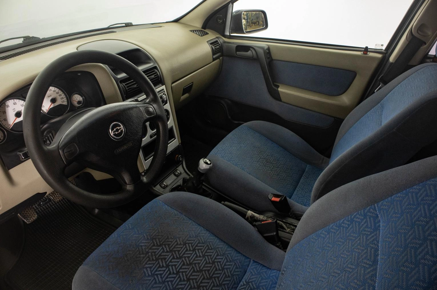 Chevrolet Viva 8 из 21