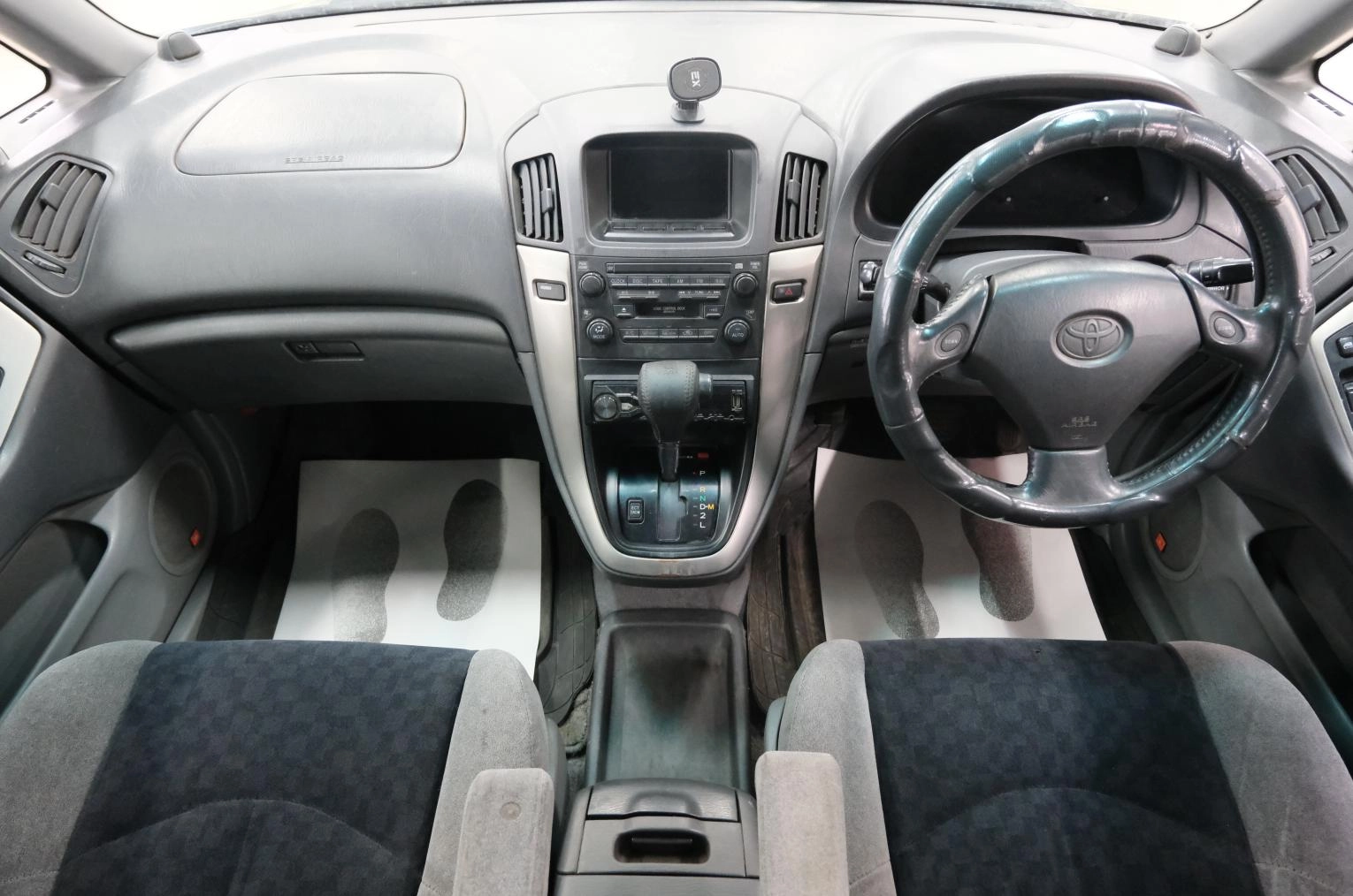 Toyota Harrier 14 из 23